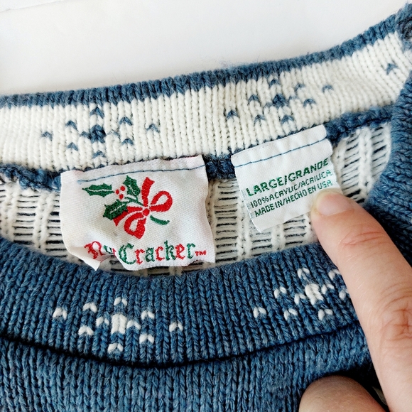 Blue Ski Chalet Winter‎ Sweater sz Large Nutcracker Ugly Christmas Holiday Cabin - Picture 3 of 5